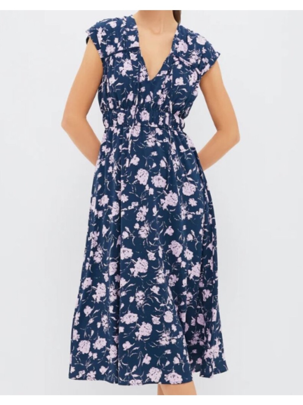 Tuckernuck/Hyacinth House Navy and Blush Floral midi dress NWT